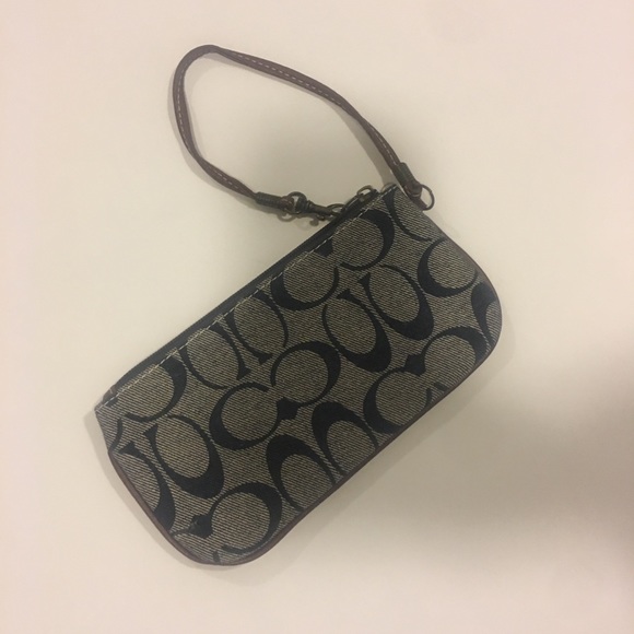 COACH WRISTLET, Blue Color, Traditional Pattern - Picture 3 of 4